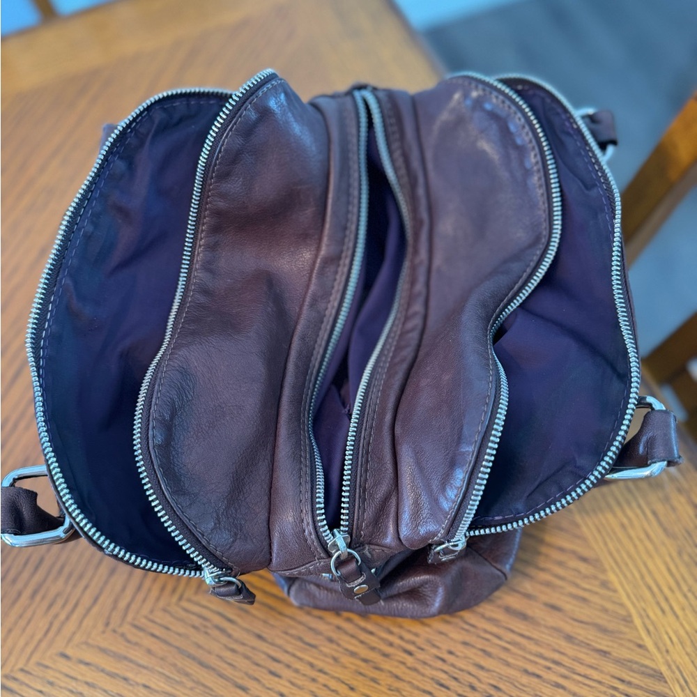 Elegant Brown Leather Handbag - Made in Italy - Picture 7 of 9